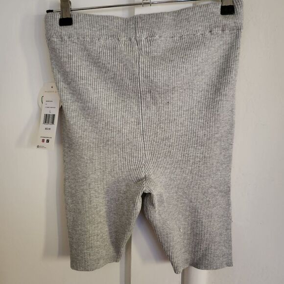 Madden Girl 2 Piece Ribbed Knit Tank Top and Biker Short Set Size Large - Picture 7 of 11